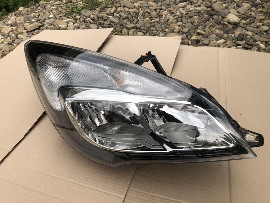 Far Opel Meriva B, 01.2014-partea dreapta