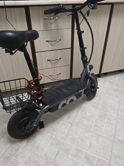Trotineta electrica iscooter36v,1000w fara accelerație,preț 1000ron