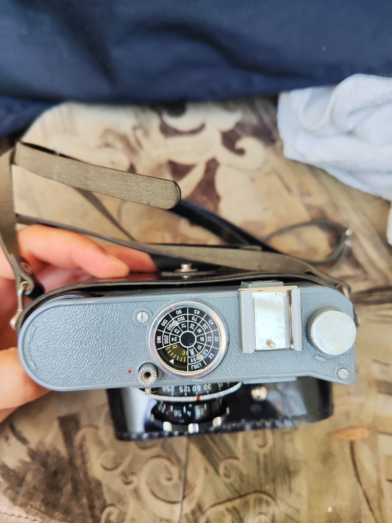 Ретро фотоапарат Смена 8