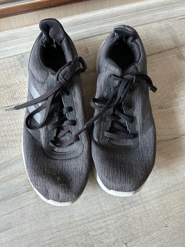 Pantofi sport bărbătești Adidas