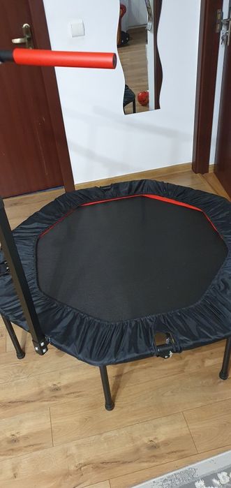trambulina fitness pentru adulți și copii