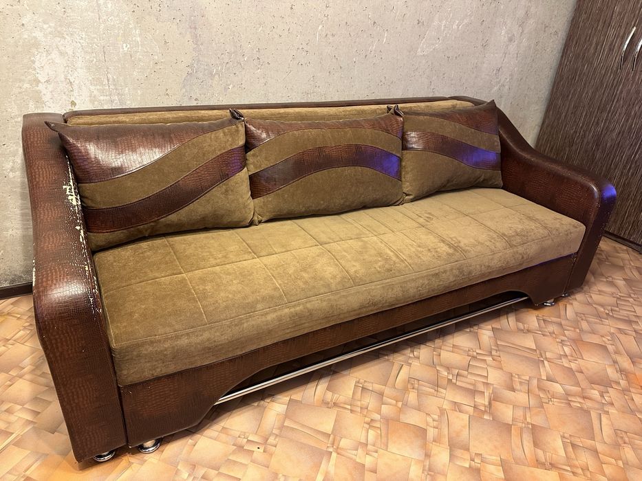 Продам диван б/у