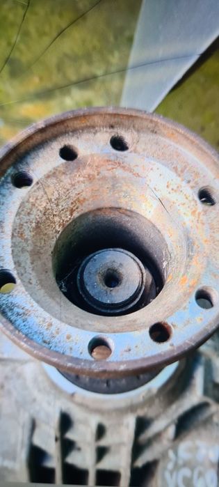 Grup față,diferențial volvo xc60,xc70 motor 2.4 diese,l 2010