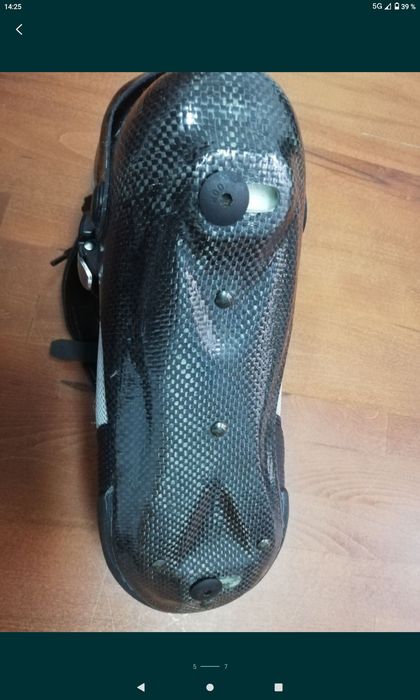 Ghete K2 din carbon pentru role viteza 44-45
Marimea 44-45