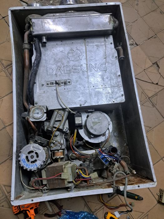 Бу запчасти газовый котёл и калонки