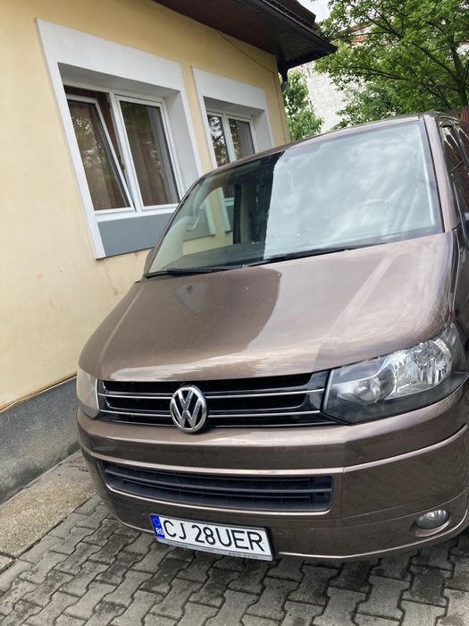 Închriez microbuz 8+1 in regim rent a car cu sau fara sofer