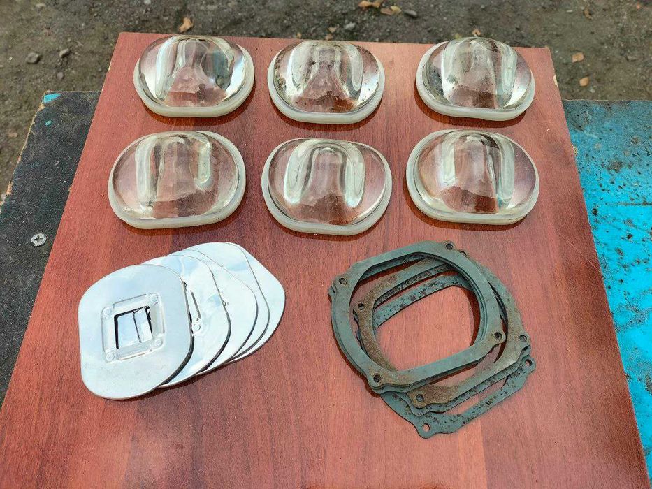 Продается запчасти для прожектора.