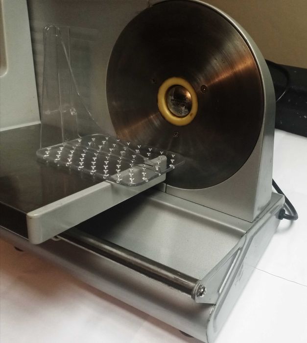 Колбасорезачка AFK