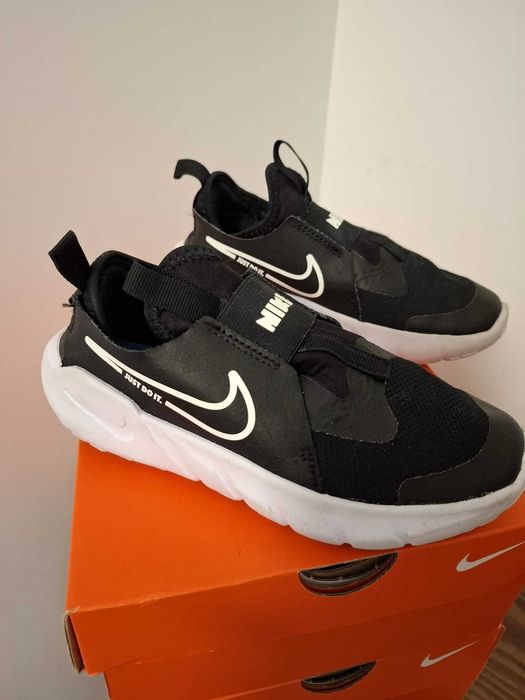 Adidasi Copii NIKE Flex Runner 2 marime 33