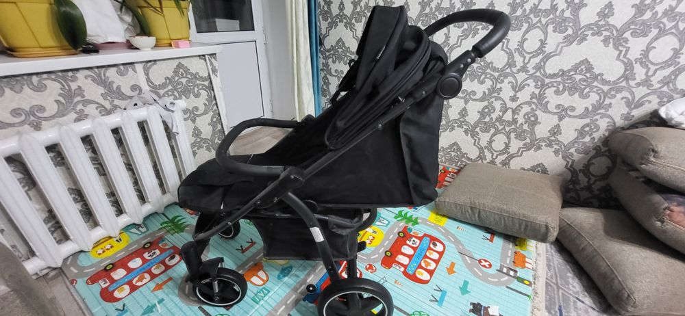 Коляска Tomix б/у