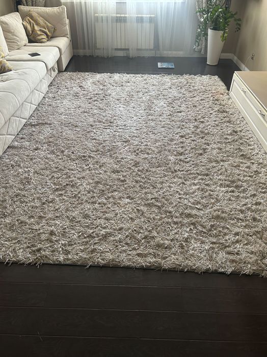 Продам ковер 3*4 в хорошем состоянии (качество отличное)