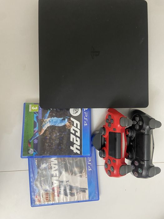 Play Station 4 slim