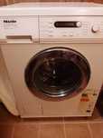 Продавам пералня Miele, пчелна пита 6кг. 390лв. гр. Панагюрище!