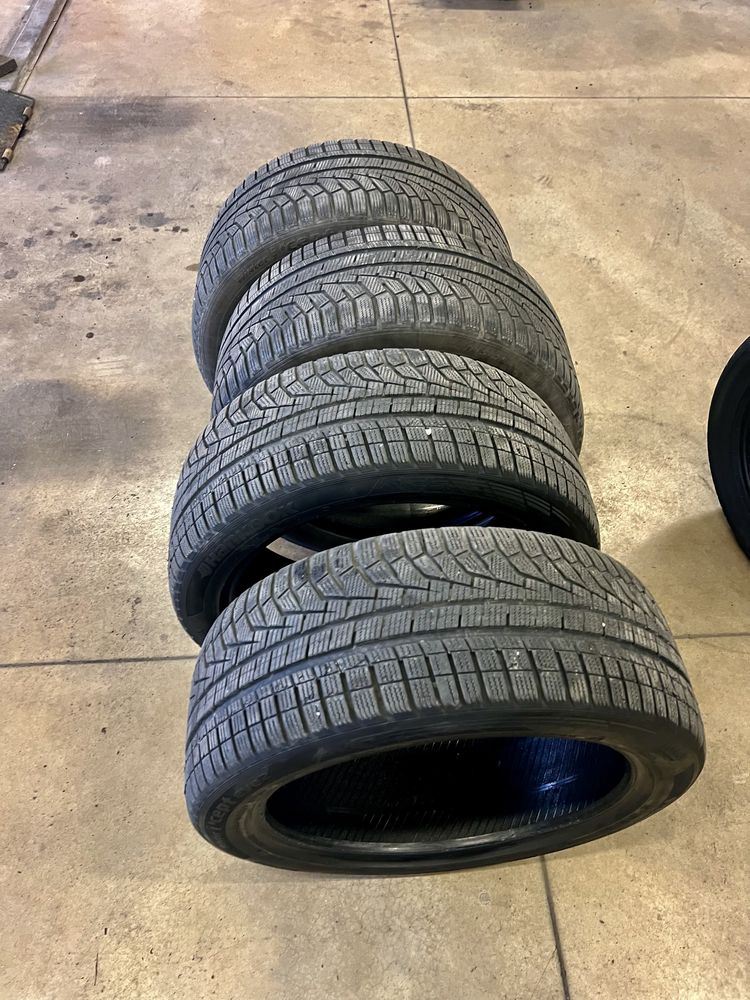 Спорт пакет 245/45/19 275/40/19 Hankook Winter icept Evo2 ДОТ 3320