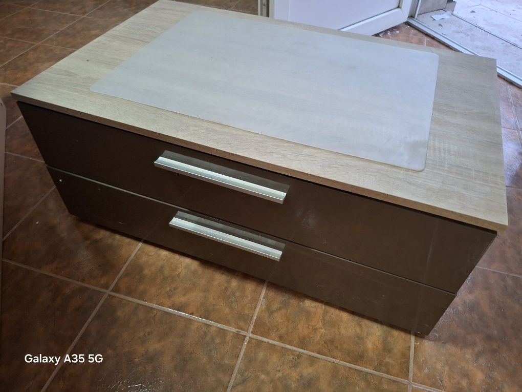 Vand mobila living Casa Rusu în stare perfecta