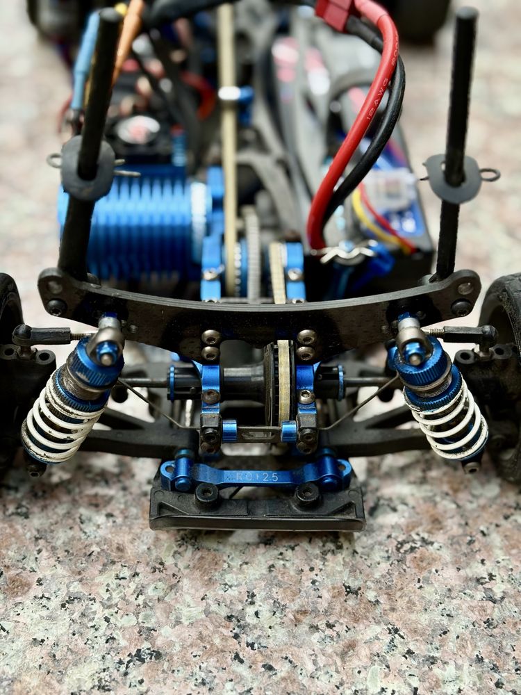 RC car кола Yokomo