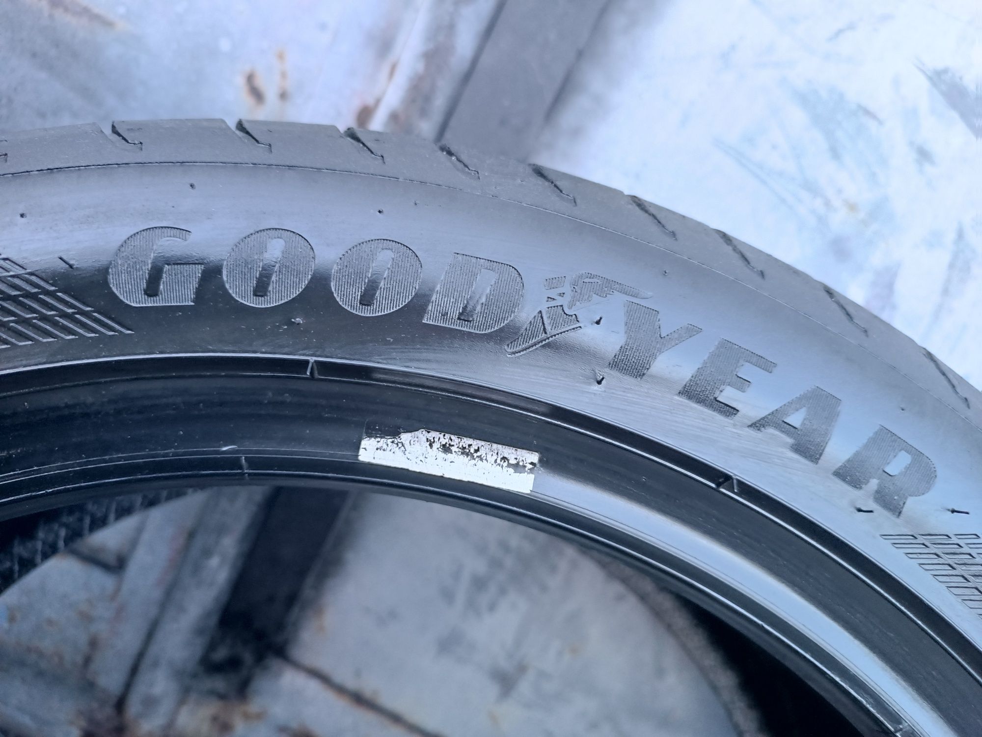 225/45/17 Goodyear