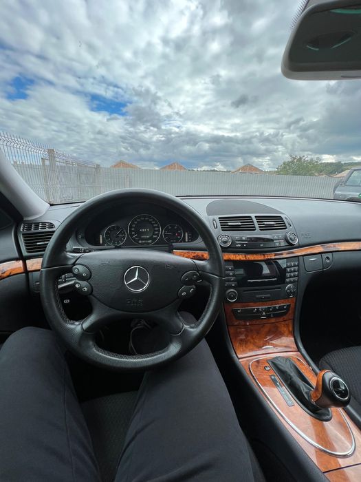 Mercedes-Benz E220 CDI