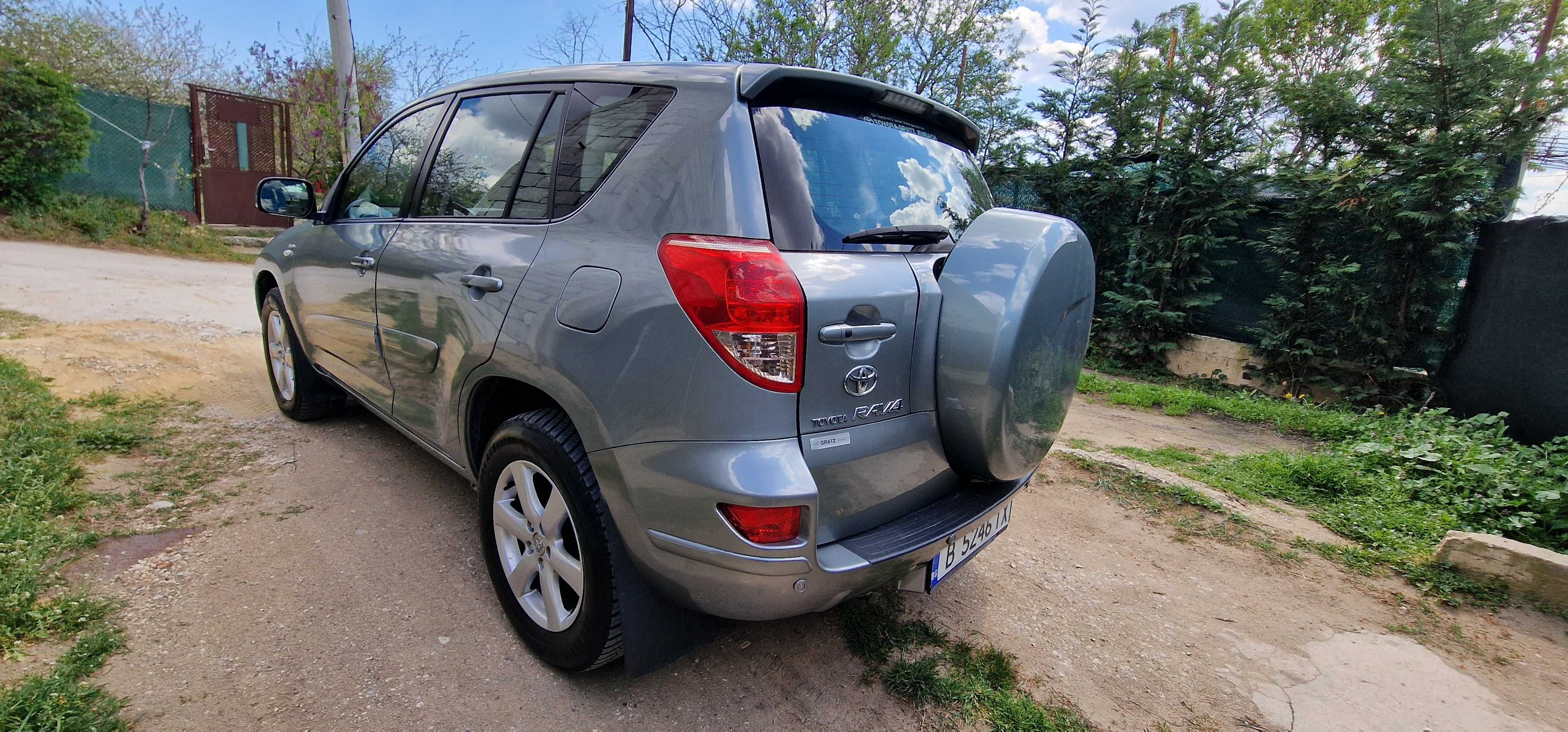 Toyota RAV 4 2.2, 136