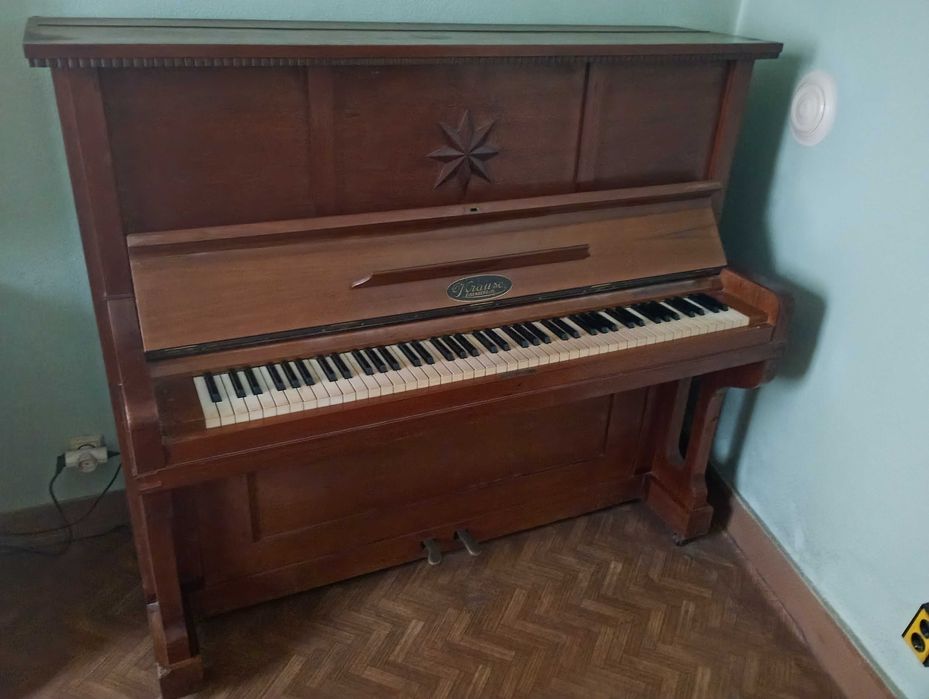 Неакордирано пиано