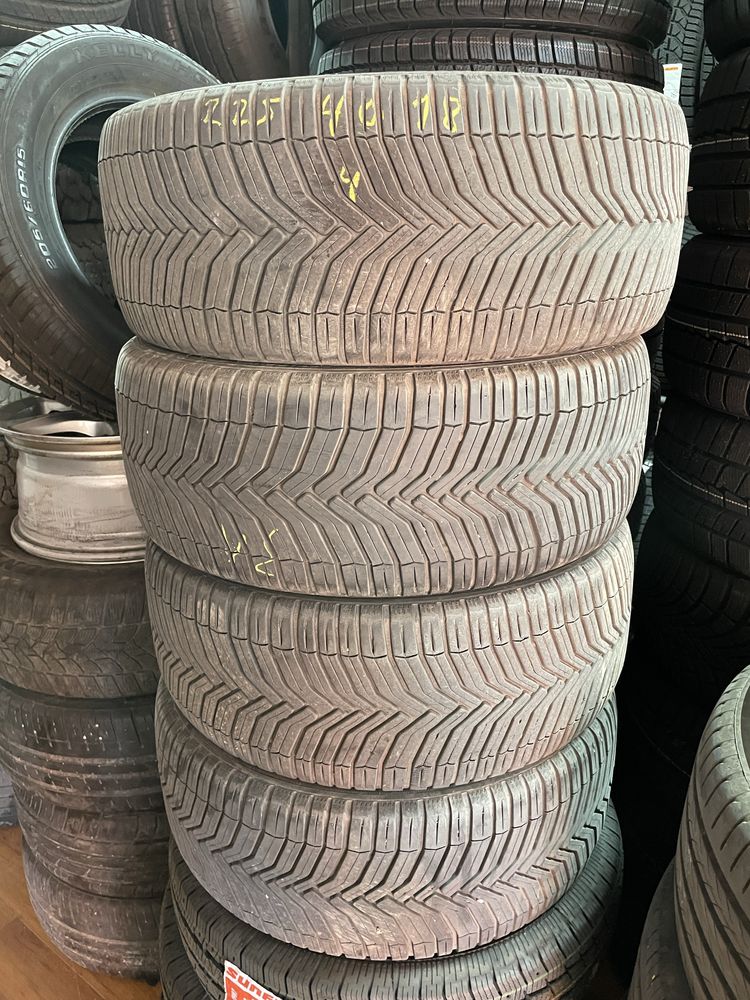 Michelin 225 40 18 всесезонни