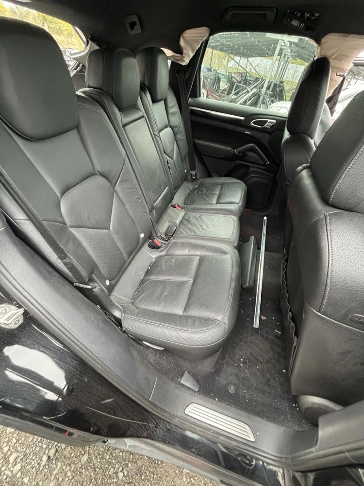Porsche Cayenne 958 3.0D 239hp Порше Кайен на части!