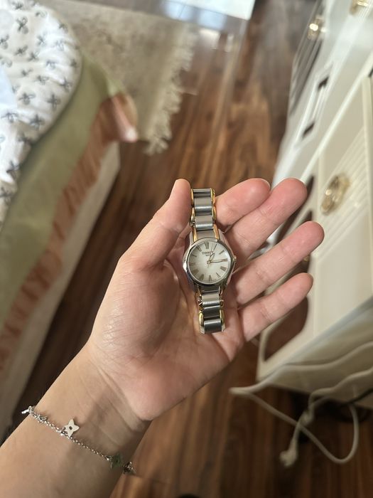 Часы tissot продам дешева