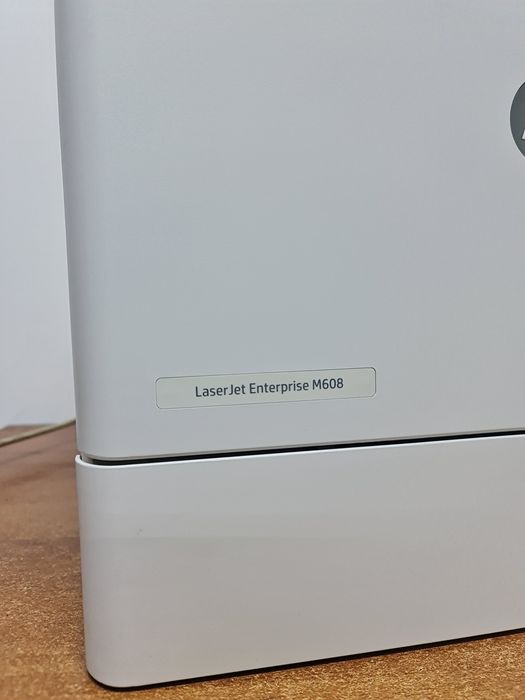 Imprimanta laser wireless HP m608