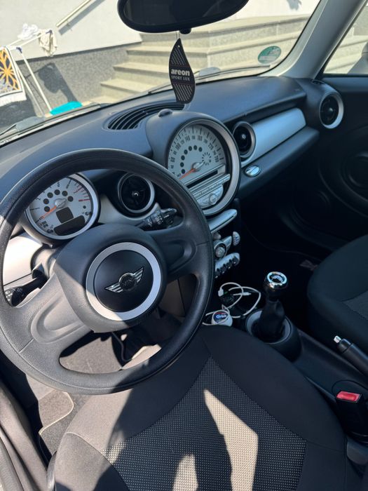 Mașină mini cooper