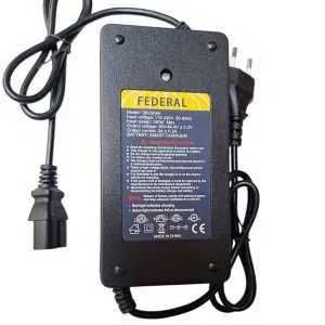 Incarcator 36V-44.4V compatibil vehicule electrice, triciclete, scute