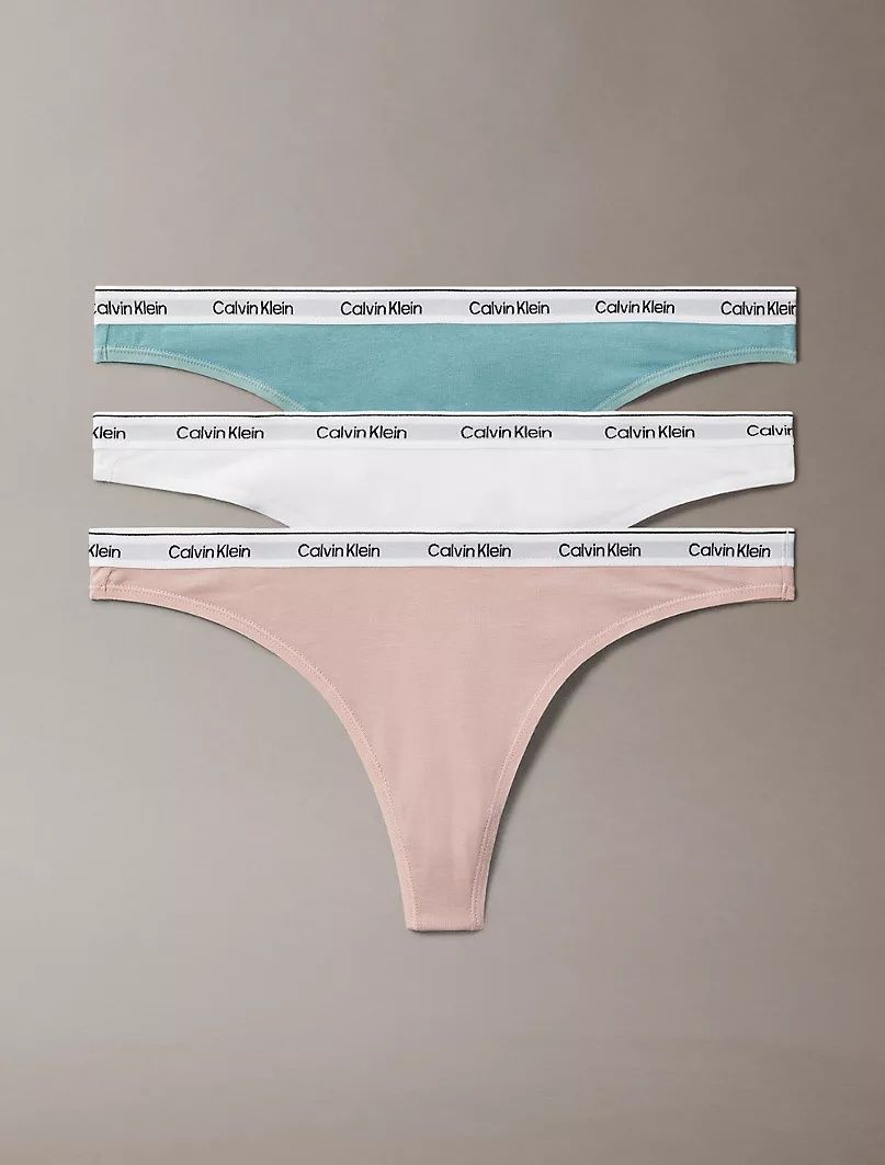 Нижнее бельё Calvin Klein