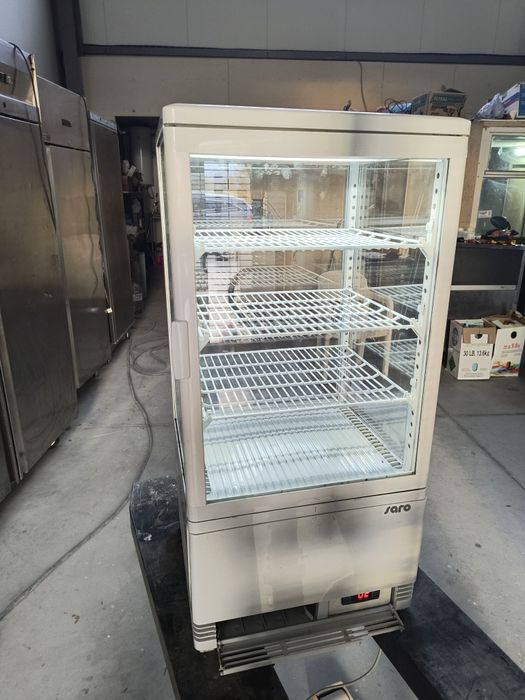 Хладилна витрина за торти и пасти -- от нуладо + 8 градуса -- 2024 год