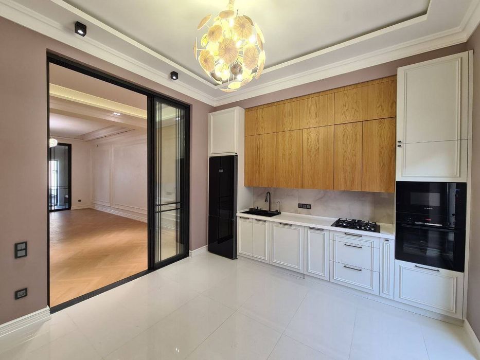 Срочно продаётся новый Евродом академгородок IT park 5,3-сотк 3-уровен