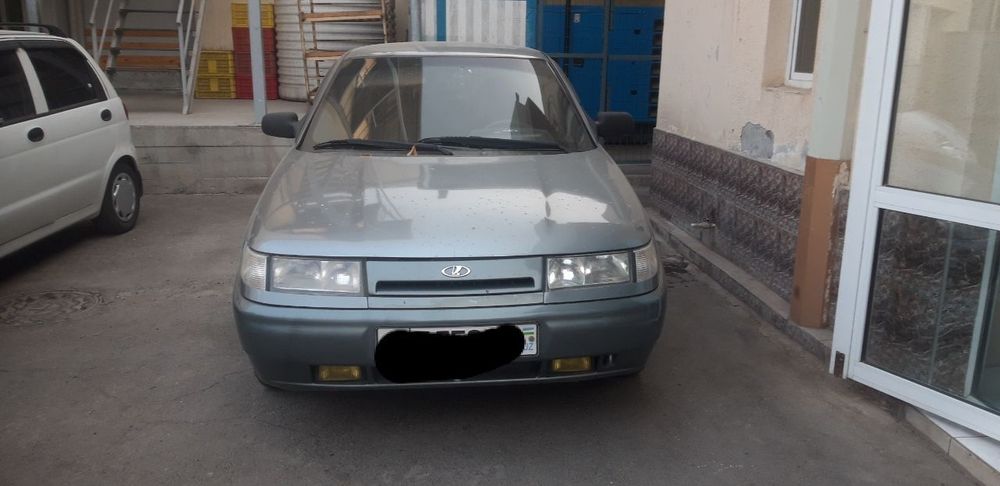 Продаю мушину Lada 2110