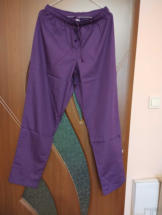 Медицинско облекло за жени.