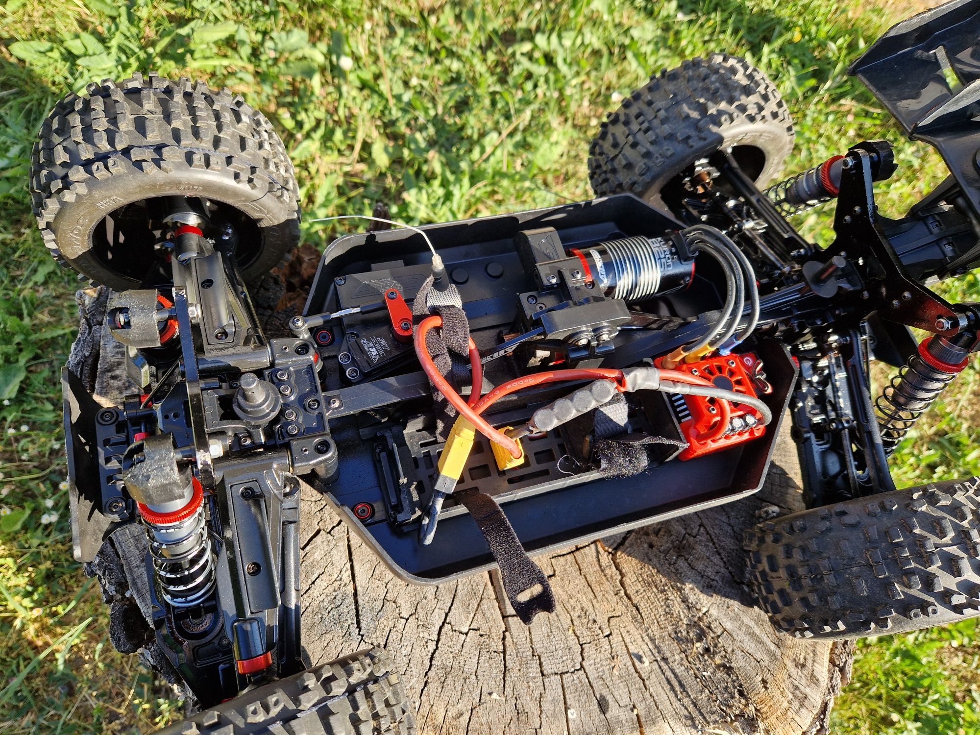 RC / РЦ модел Team Corally Asuga XLR