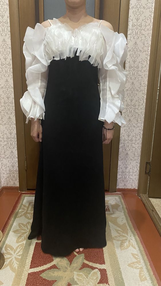 Продам платья на выпускной