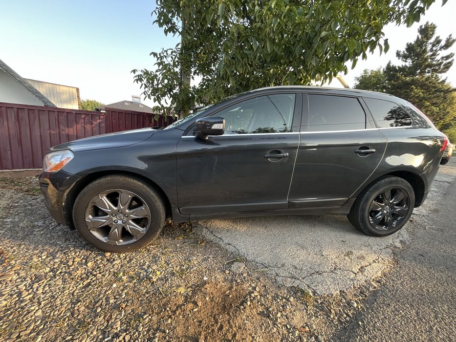 Unic proprietar Volvo xc 60 an 2009 Disel 2.4 4x4