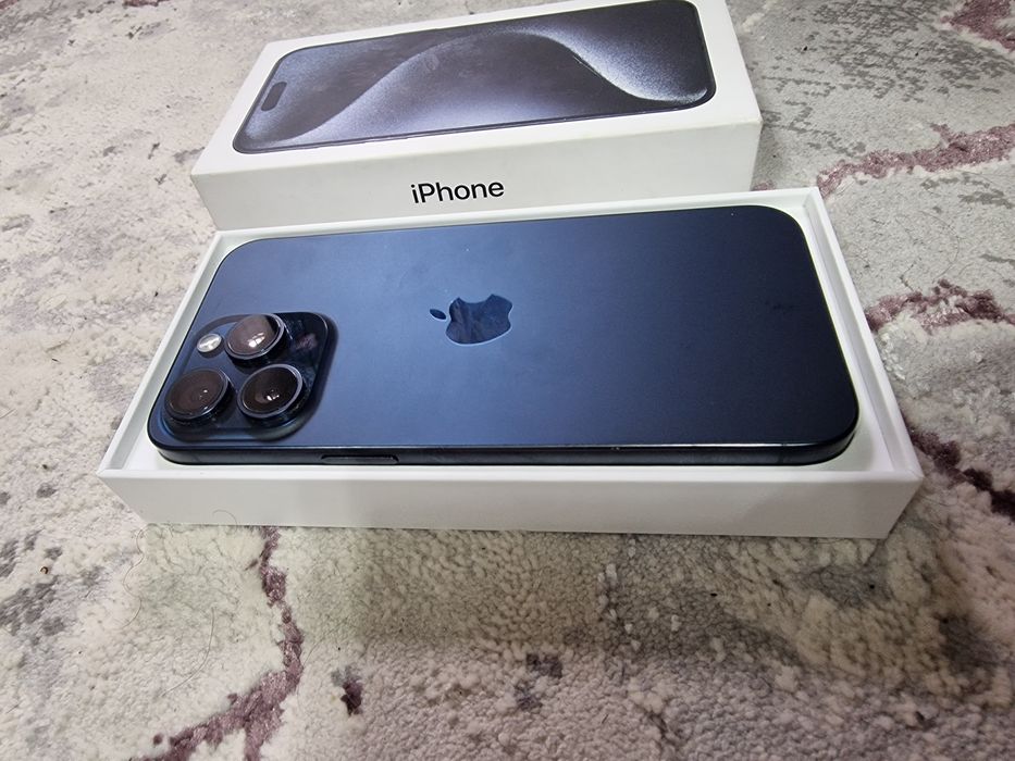 IPHONE 15 PRO 256GB impecabil,  pachet complet neverloked