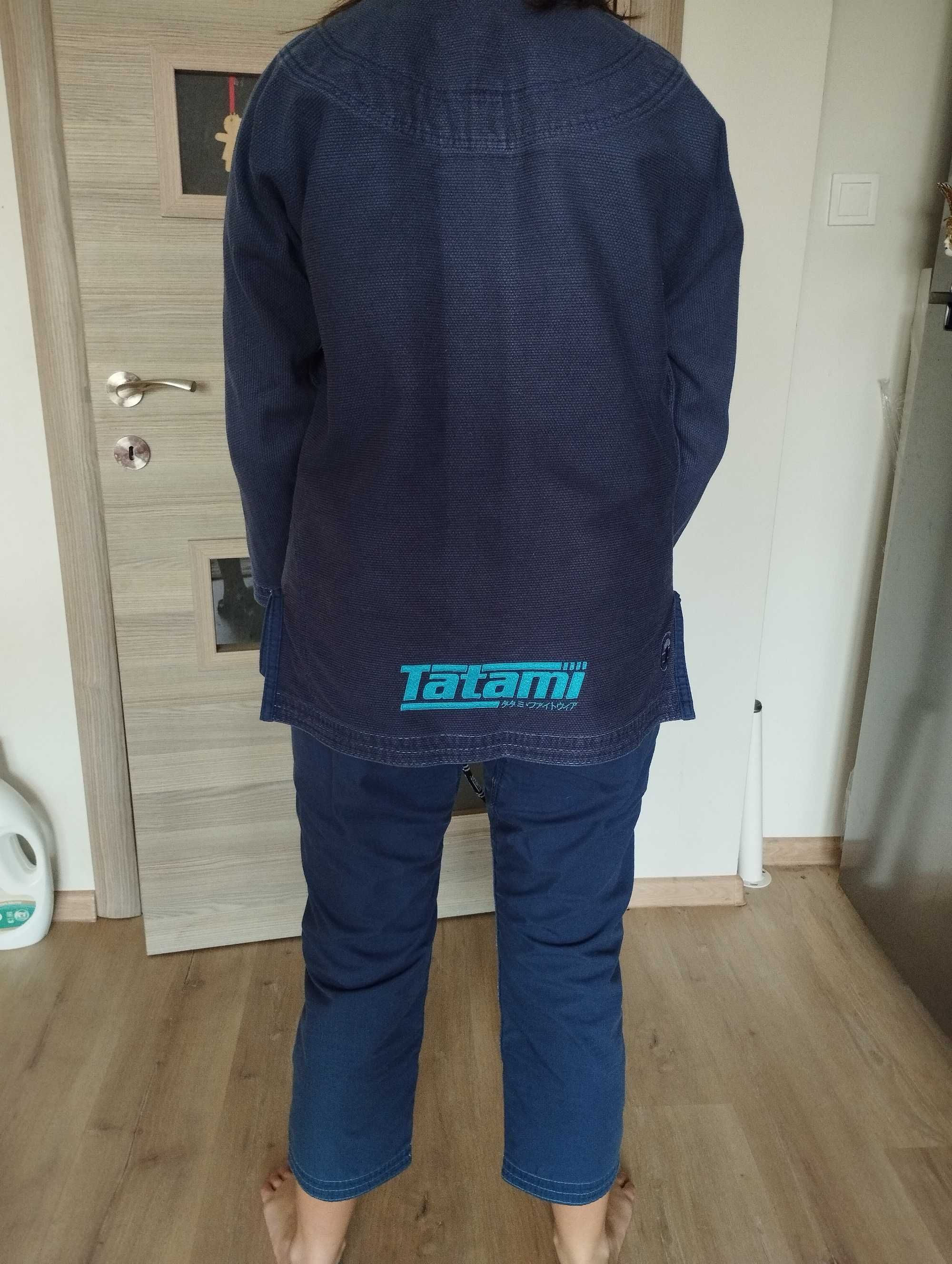 Кимоно за jiu-jitsu (жиу-жицу) на Tatami