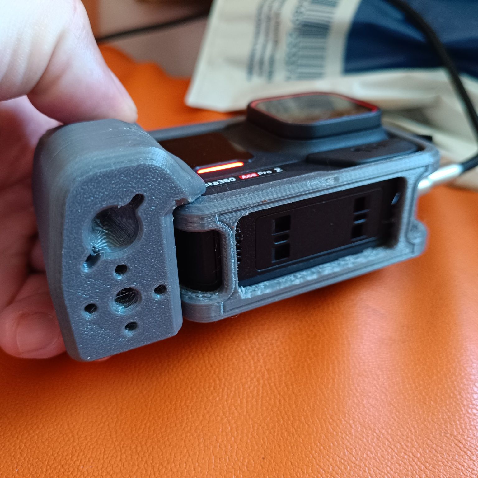 Insta360 Ace PRO2 cage
