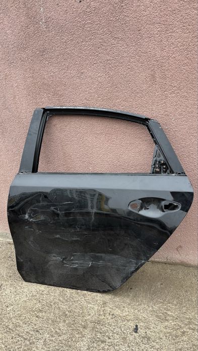 Левый задний дверь (битый) KIA CERATO 2024
