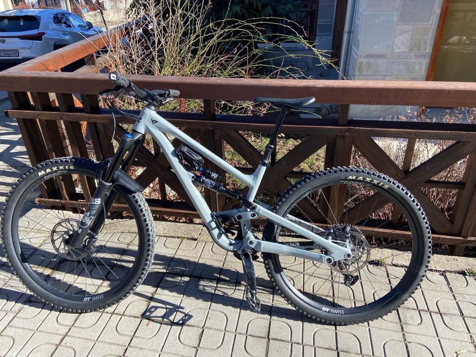 2023 YT Capra Core 2, size M