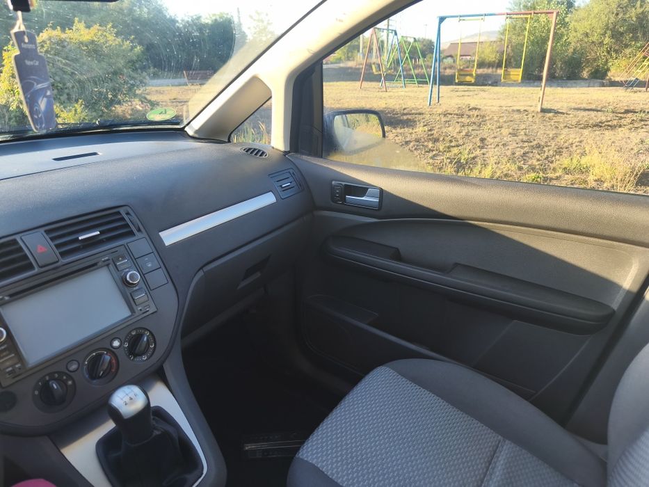 Vând Ford c max 1.6 benzina