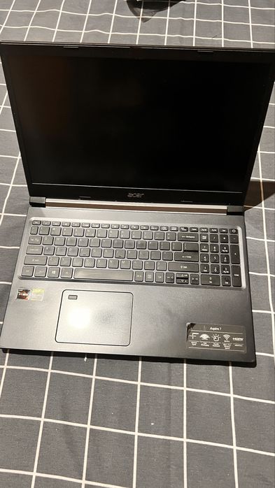 Acer Aspire A715 Ryzen 7 GTX1650TI