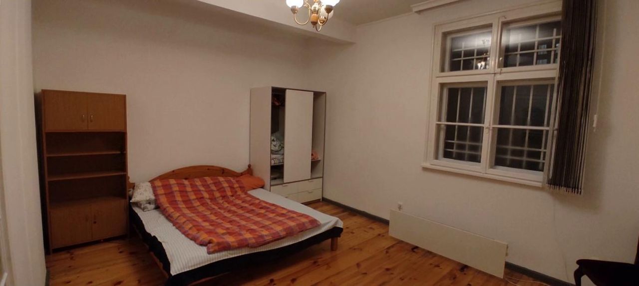 Дава се под наем Двустаен апартамент в София, Център - 49 кв.м за 450 € - Снимка #3
