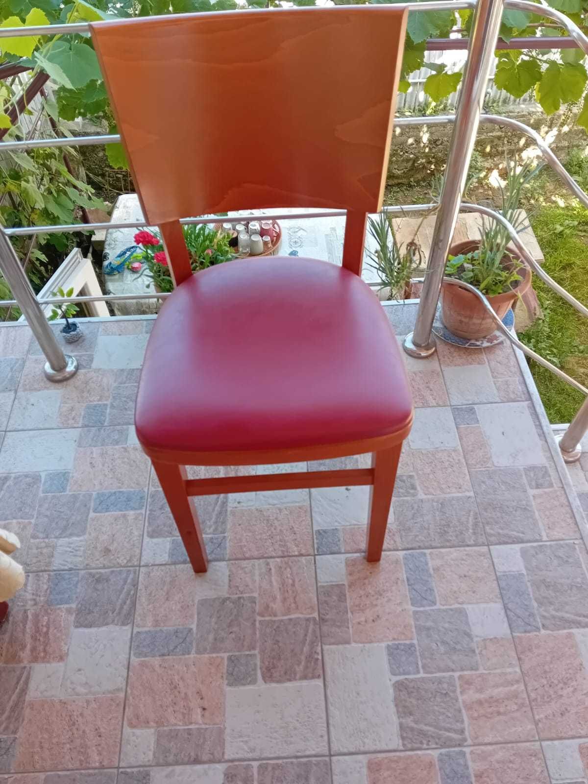 Mobila de vânzare