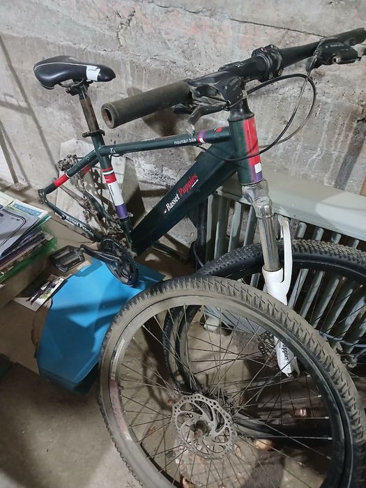 Б/у велосипед, надо поменять покрышки, цена 700000сум