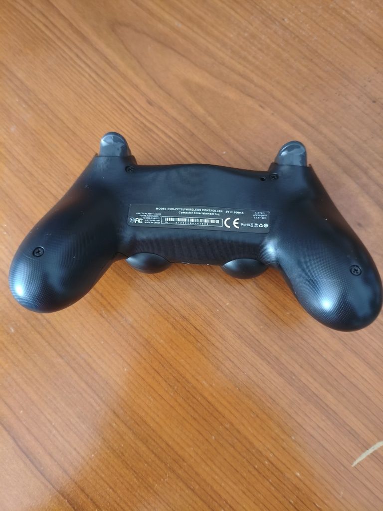 Джойстик за PS4, плейстейшън 4
