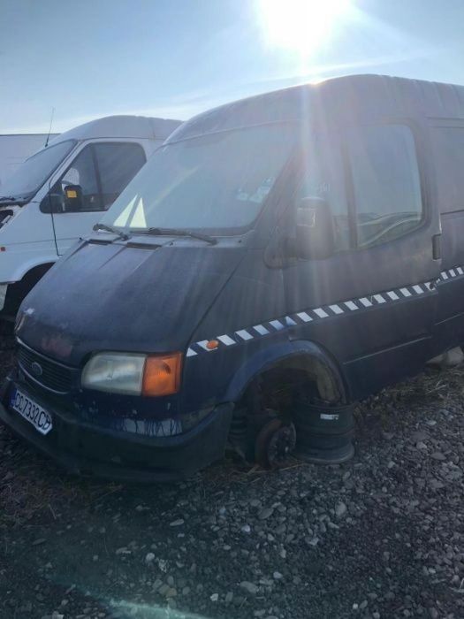 Dezmembrez Ford Transit, motor 2.5, an 1999
